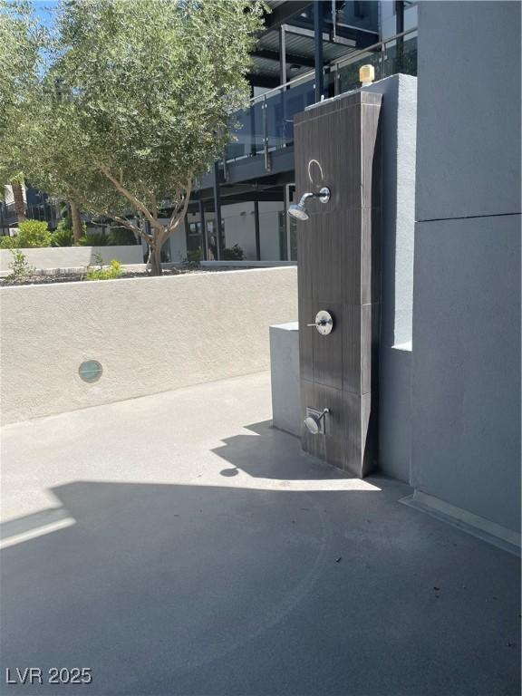 8925 W Flamingo Rd Unit 105, Las Vegas, NV 89147 - view of vehicle parking