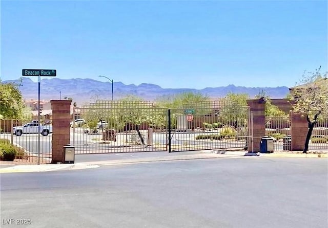 2653 Crystal Blue St, Laughlin, NV 89029 - gate with a mountain view