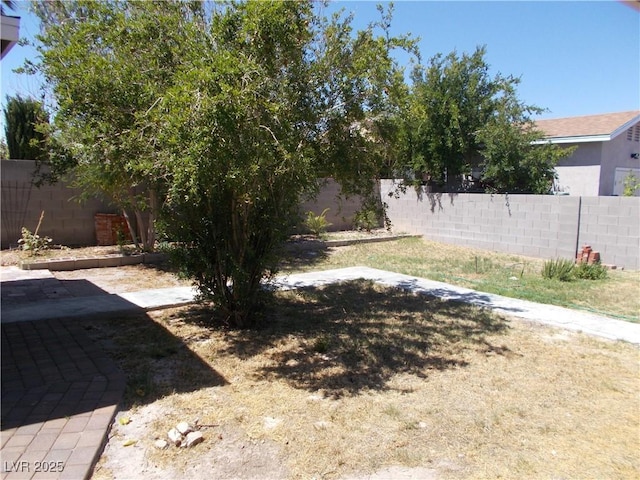 2211 Chipplegate Way N, Las Vegas, NV 89032 - view of fenced backyard