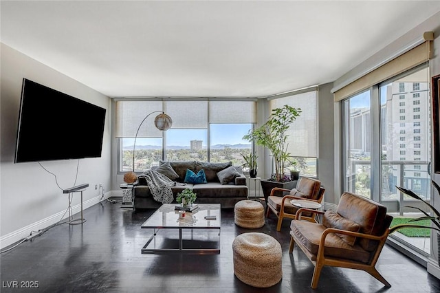 322 Karen Ave Unit 601, Las Vegas, NV 89109 - photo 3