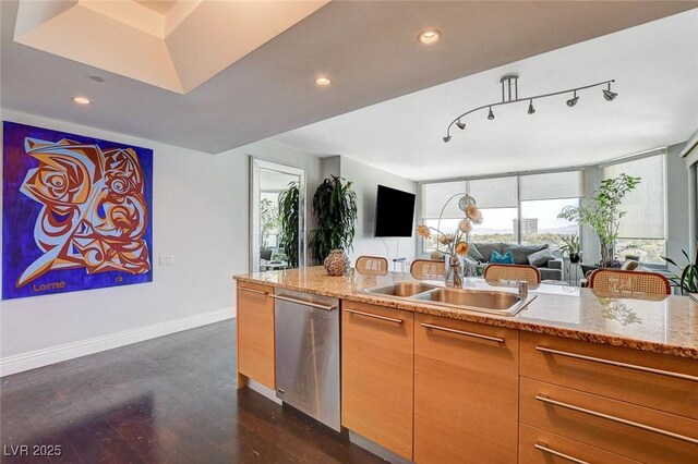 322 Karen Ave Unit 601, Las Vegas, NV 89109 - photo 9
