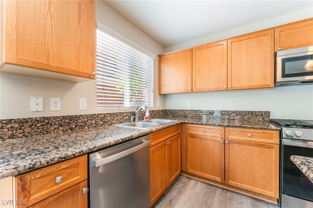 10717 Red Badge Ave, Las Vegas, NV 89166 - photo 8