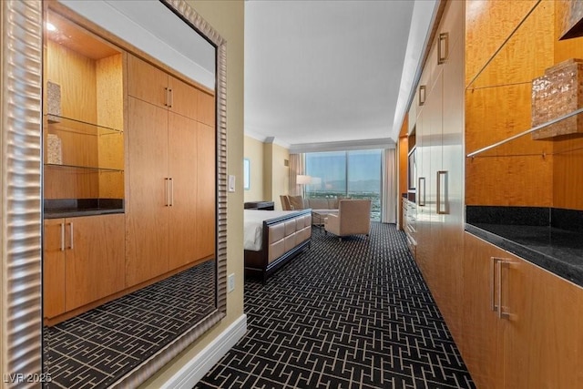 2000 N Fashion Show Dr Unit 5417, Las Vegas, NV 89109 - hallway featuring crown molding