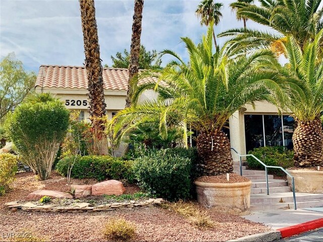 3055 Key Largo Dr Unit 204, Las Vegas, NV 89120 - photo 2