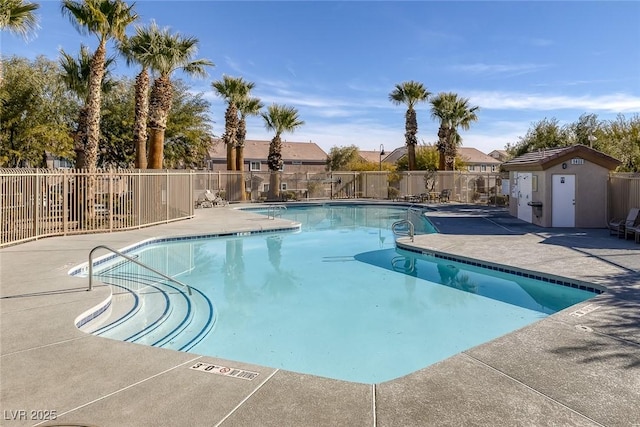 8639 Horizon Wind Ave Unit 102, Las Vegas, NV 89178 - community pool featuring a patio area and a residential view