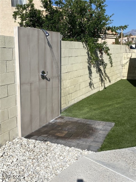 332 Dockside Ct, Las Vegas, NV 89145 - view of gate