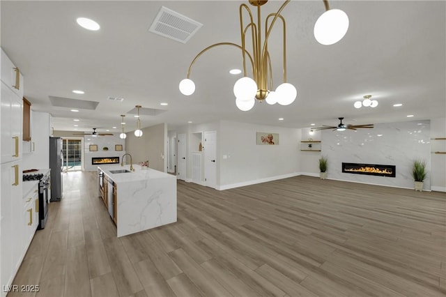 4637 Balfour Dr, Las Vegas, NV 89121