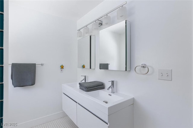 4778 Knotty Pine Way, Las Vegas, NV 89124 - full bath featuring double vanity and tile patterned floors