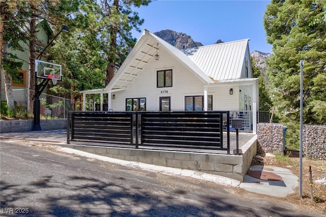 4778 Knotty Pine Way, Las Vegas, NV 89124 - view of front facade with a metal roof