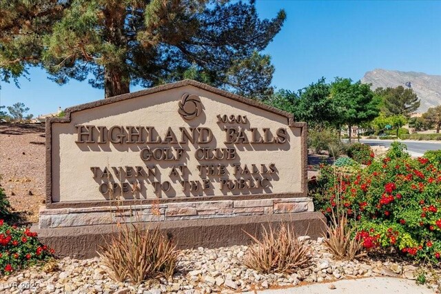 10413 Marymont Pl, Las Vegas, NV 89134 - community / neighborhood sign with a mountain view