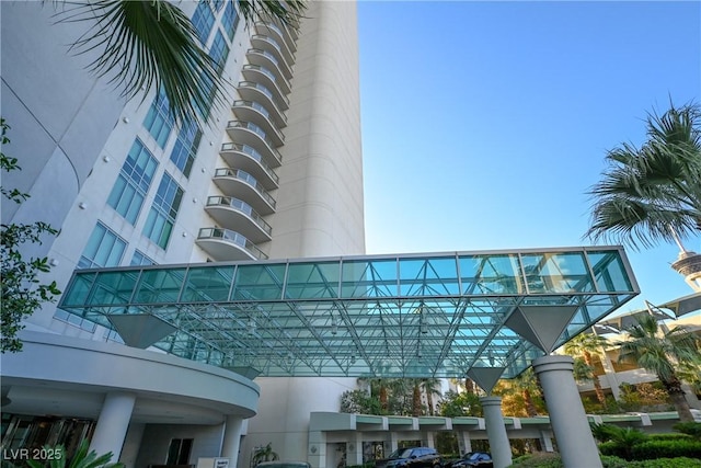 222 Karen Ave Unit 3305, Las Vegas, NV 89109 - photo 43