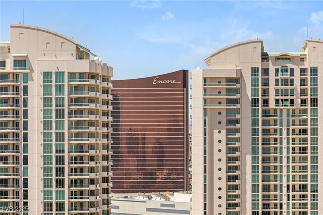 222 Karen Ave Unit 3305, Las Vegas, NV 89109 - photo 31