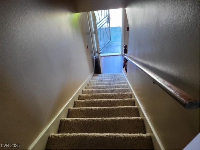 745 Greenbriar Townhouse Way, Las Vegas, NV 89121 - view of stairs