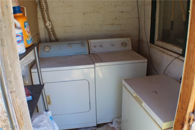 192 W Alma Ave, Overton, NV 89040 - washroom featuring washing machine and dryer
