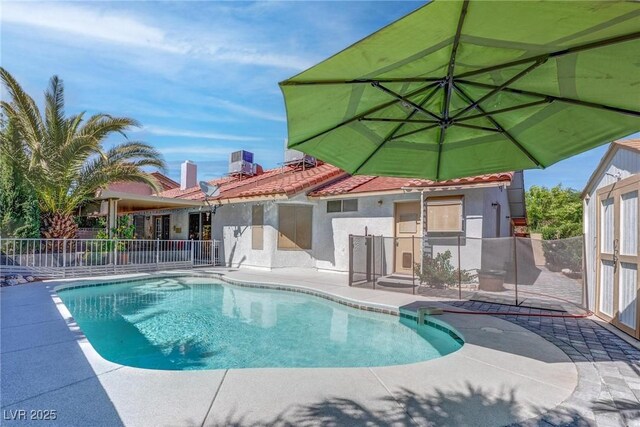 1516 Frandosa Ln, Las Vegas, NV 89117 - view of swimming pool with a patio area
