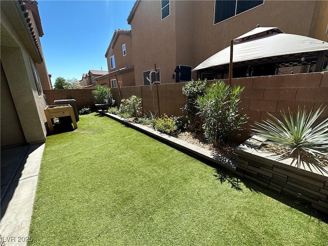 7537 Brisa Del Mar Ave, Las Vegas, NV 89179 - view of yard featuring a gazebo