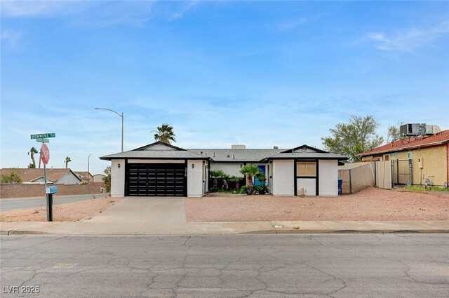 376 Viewmont Dr, Henderson, NV 89015 - photo 1