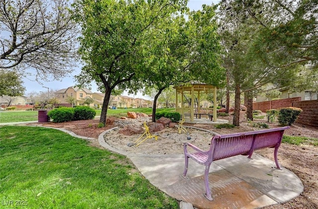2431 Lilac Cove St, Las Vegas, NV 89135 - view of green lawn