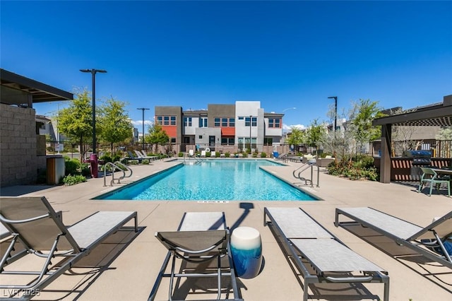 9844 Kings Glen St, Las Vegas, NV 89141 - community pool with a patio area