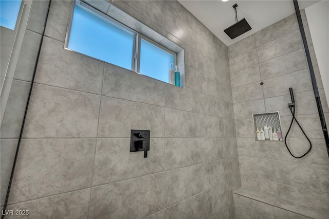 5851 Slate Rock Ct, Las Vegas, NV 89149 - bathroom featuring tiled shower