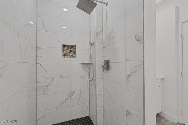 5751 E Hacienda Ave Unit 159, Las Vegas, NV 89122 - bathroom with a tile shower