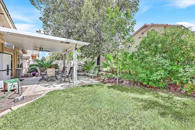 9517 Mountainair Ave, Las Vegas, NV 89134 - view of yard featuring a patio area