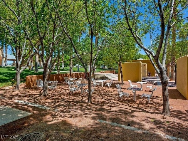 9517 Mountainair Ave, Las Vegas, NV 89134 - view of yard