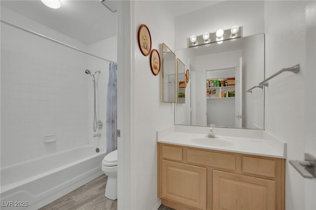 9180 Mohawk St, Las Vegas, NV 89139 - full bath featuring vanity, shower / tub combo with curtain, and wood finished floors
