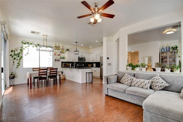 10645 Lace Vine Arbor Ave, Las Vegas, NV 89144 - photo 8
