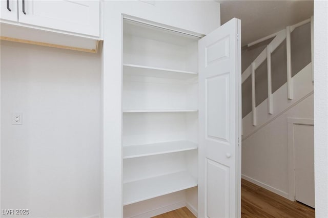 572 Tam O Shanter, Las Vegas, NV 89109 - view of closet