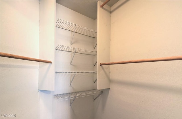 5425 Thomaston Ct, Las Vegas, NV 89122 - view of walk in closet