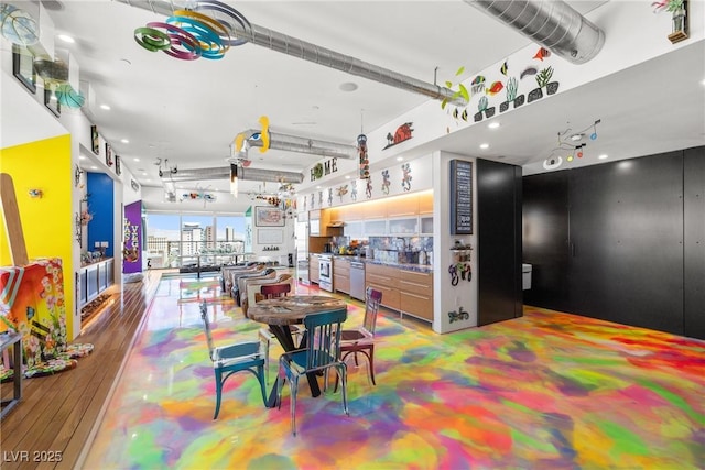 200 Hoover Ave Unit 1813, Las Vegas, NV 89101 - playroom featuring recessed lighting