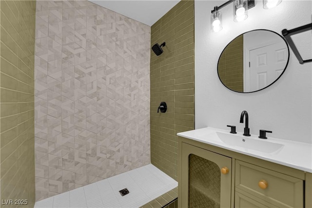 1108 Putnam Ave, North Las Vegas, NV 89030 - full bath featuring tiled shower and vanity