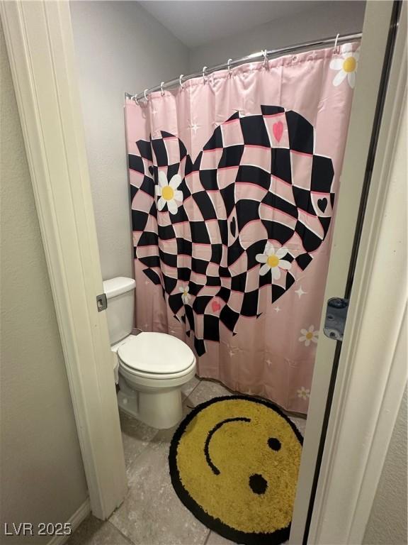 7636 Bandon Cliffs St, North Las Vegas, NV 89084 - full bath with toilet and a shower with curtain