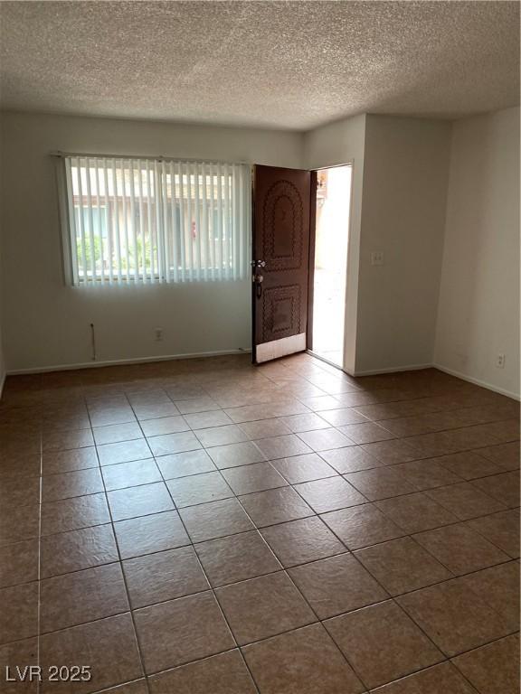2657 Kline Cir, Las Vegas, NV 89121 - photo 12