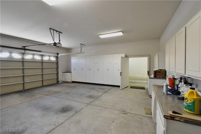 7250 Birkland Ct, Las Vegas, NV 89117 - garage with a garage door opener