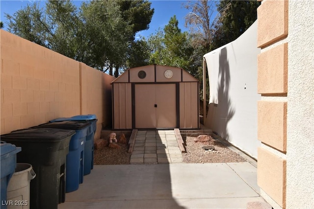 7250 Birkland Ct, Las Vegas, NV 89117 - view of patio / terrace featuring a storage unit