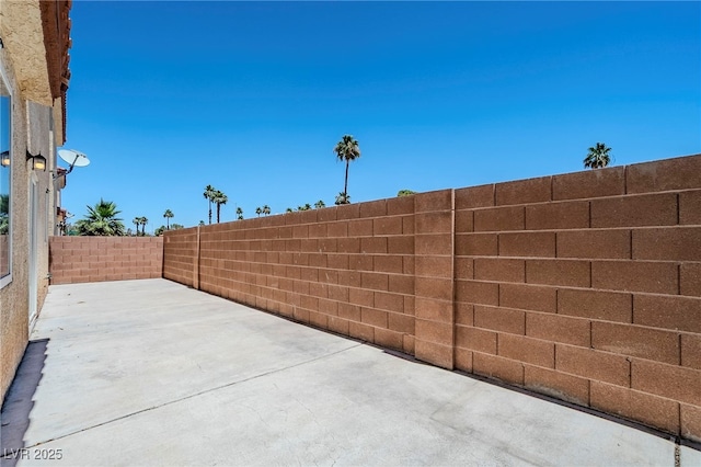 5282 Monterey Park Cir, Las Vegas, NV 89146 - view of patio / terrace