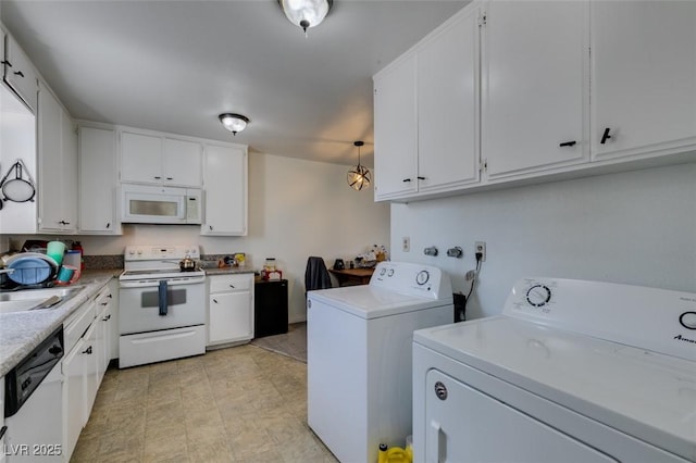 225 Pecos Way, Las Vegas, NV 89121 - laundry area with independent washer and dryer