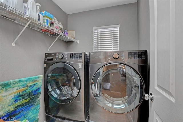 554 Haunts Walk Ave, Las Vegas, NV 89178 - laundry room featuring washing machine and dryer