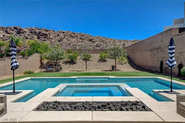 734 Glowing Horizon St, Henderson, NV 89052 - photo 49