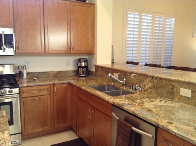 35 Emerald Dunes Cir, Henderson, NV 89052 - photo 16