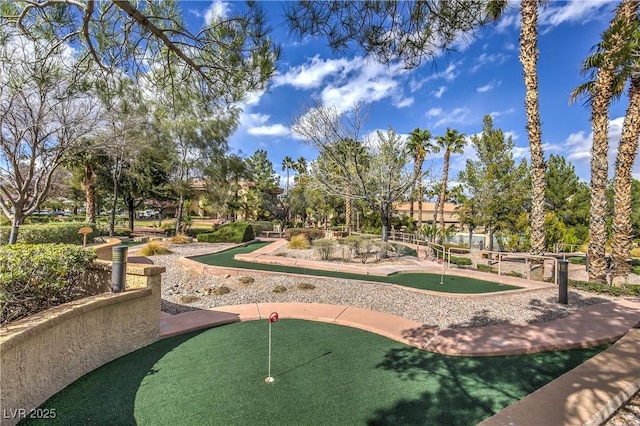 2413 Rockford St, Las Vegas, NV 89134 - surrounding community featuring a putting green