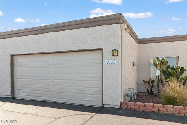 2152 High Dunes Ln, Laughlin, NV 89029 - view of garage