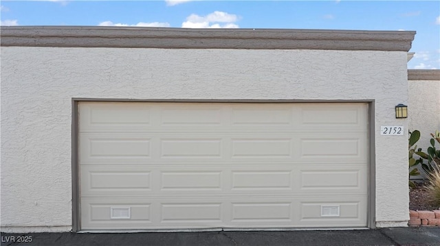 2152 High Dunes Ln, Laughlin, NV 89029 - view of garage