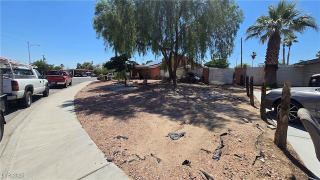 2965 Palma Vista Cir, Las Vegas, NV 89169 - view of road with street lighting