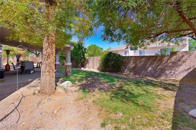 2229 Armacost Dr, Henderson, NV 89074 - fenced backyard featuring a patio area