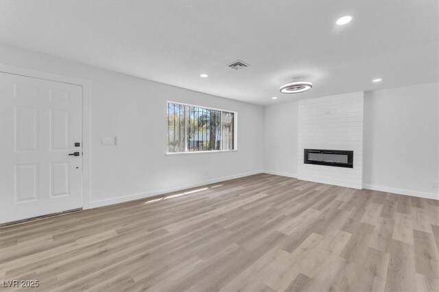 747 Greenbriar Townhouse Way, Las Vegas, NV 89121 - photo 7