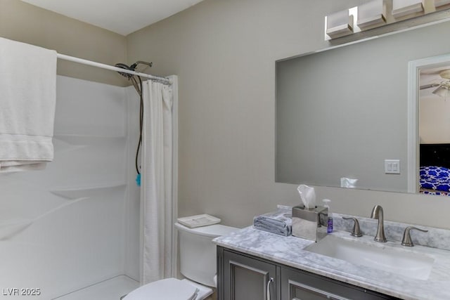 1818 Waldman Ave, Las Vegas, NV 89102 - full bath featuring vanity and curtained shower