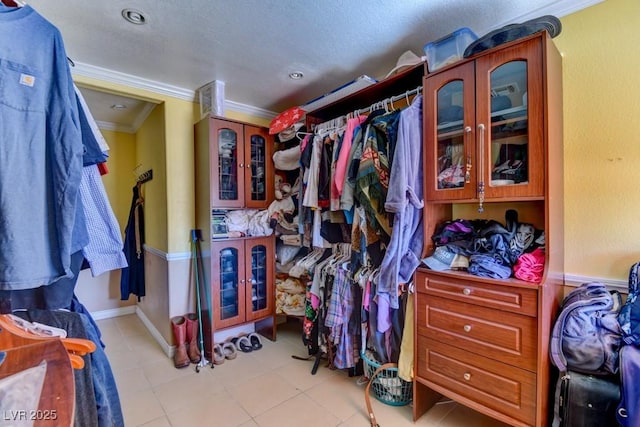 1818 Waldman Ave, Las Vegas, NV 89102 - walk in closet featuring tile patterned flooring